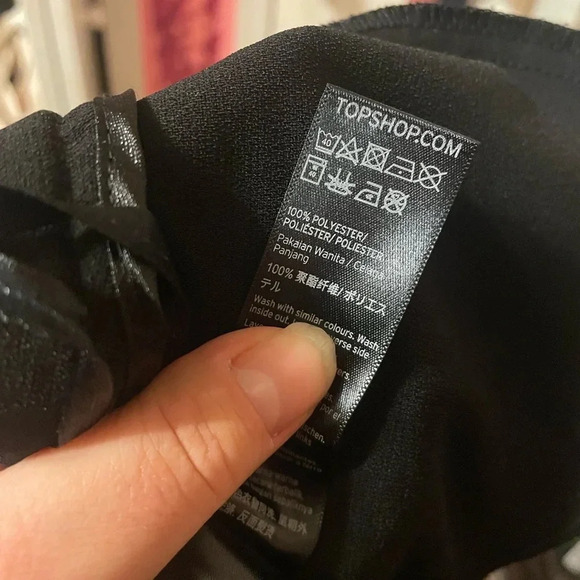 TOPSHOP BLACK TUXEDO SHORTS - Picture 3 of 3